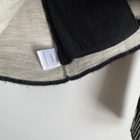 Icelandic Design Floral Cardigan Sweater Wool Full Zip Size S  Black Tan Nordic - Picture 13 of 16